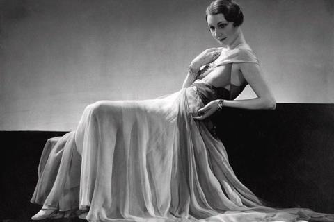 الجسد الأنثوى المثالى .. كيف تطورت معايير جمال المرأة فى 100 عام