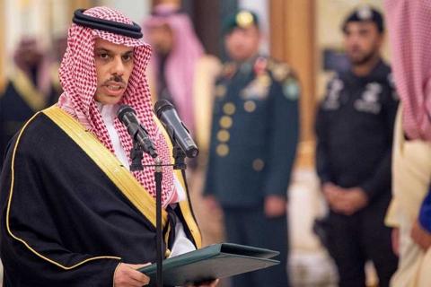 وزير الخارجية… يجدد دعوة المملكة في وقف كافة أشكال التصعيد العسكري