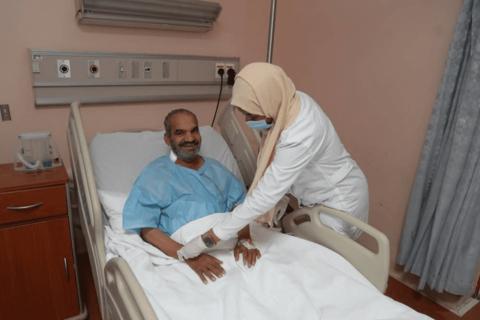 مركز صحة القلب في مدينة الملك عبد الله الطبية في مكة ينقذ حياة حاج إيراني بعملية قلب مفتوح